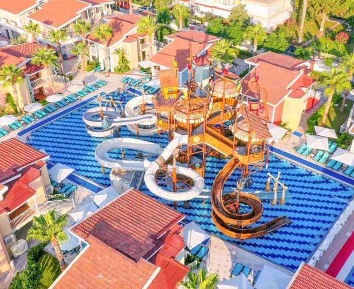 Perepuhkus Türgis, 4* hotellis CRYSTAL CLUB WORLD OF COLOURS!