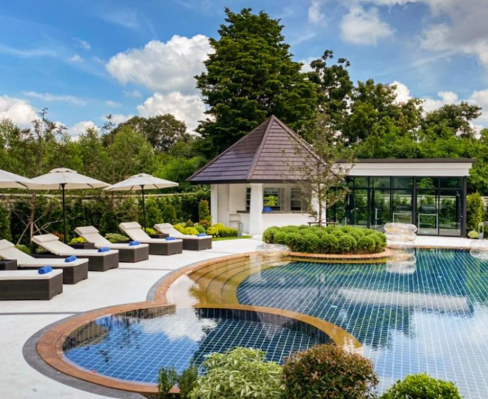 Reis Taimaale, peatu Pattayas 4* hotellis MANHATTAN PATTAYA HOTEL!