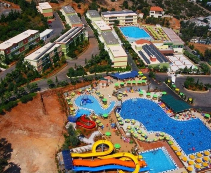 Perepuhkus Kreetal, 4* hotellis FAMILY WORLD AQUA SUN VILLAGE!