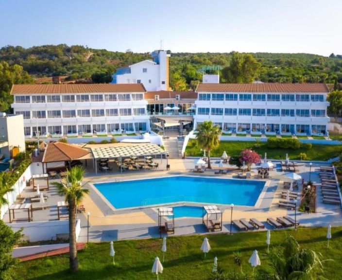 Hubane puhkus Küprosel, 3* hotellis ADELAIS BAY!