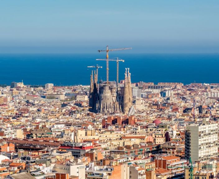 Linnapuhkus Barcelonasse, peatu 2* hotellis LA FRANCA TRAVELLERS (ADULTS ONLY)!