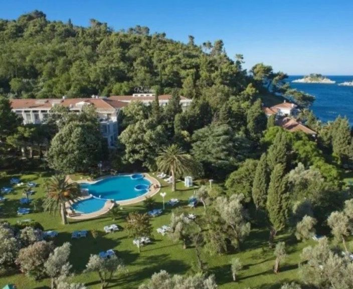 Looduskeskne puhkus Montenegros, 4* hotellis RIVIJERA!