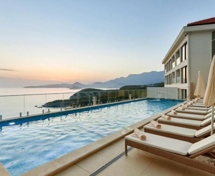 Puhkus Montenegros kaunite merevaadetega, 5* hotellis ANANTI REZEVICI MONTENEGRO!
