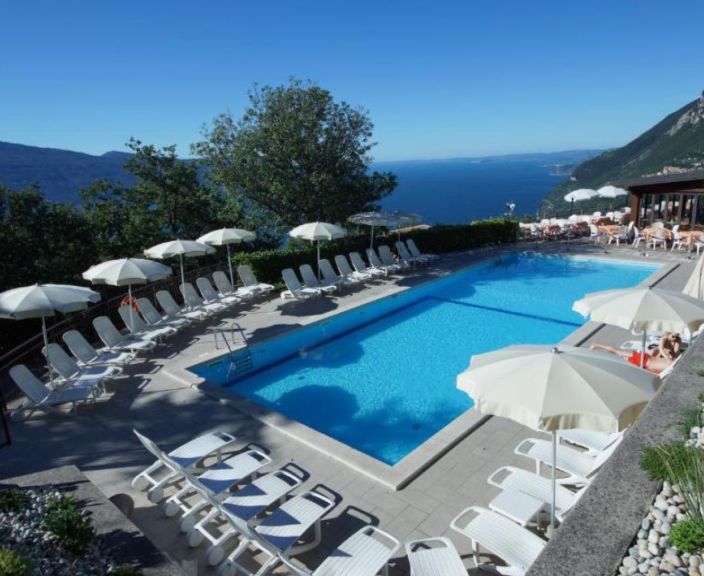 Kaunite vaadetega puhkus Garda järve ääres, 3* hotellis RESIDENCE LA ROTONDA!