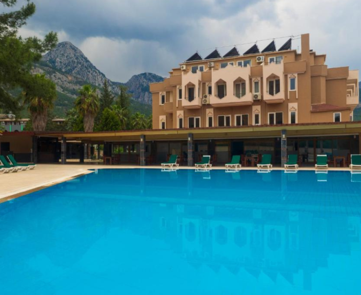 Linnalähedane puhkus ALEXIUS BEACH HOTEL 4* hotellis Türgis!