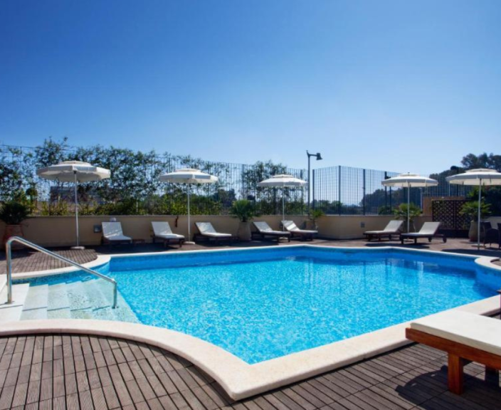 Reis Sardiiniasse, peatu 4* hotellis HOLIDAY INN CAGLIARI!