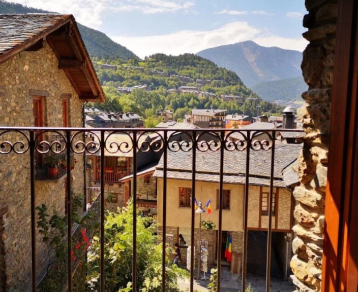 Looduslähedane puhkus Andorras, 3* hotellis HOTEL SANTA BARBARA DE LA VALL D'ORDINO!