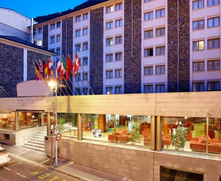 Hea hinna-kvaliteedi suhtega 4* hotell TULIP INN ANDORRA DELFOS HOTEL, Andorras!