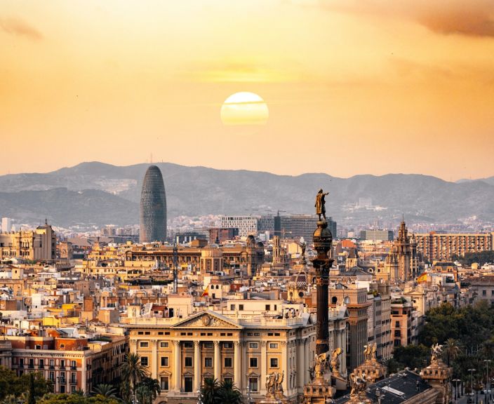 Barcelona kutsub lõõgastuma ja peatuma 2* hotellis VIA AUGUSTA!