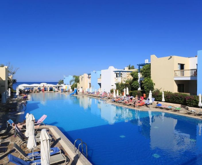 Meeleolukas puhkus Eleni Holiday Village 4* hotellis Küprosel