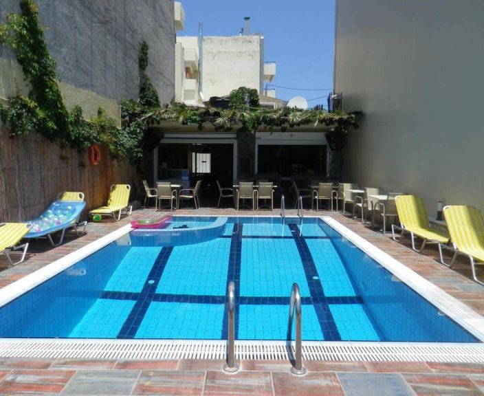 Veeda tegus perepuhkus 3* HARIS APARTMENTS HERSONISSOS hotellis Kreetal!