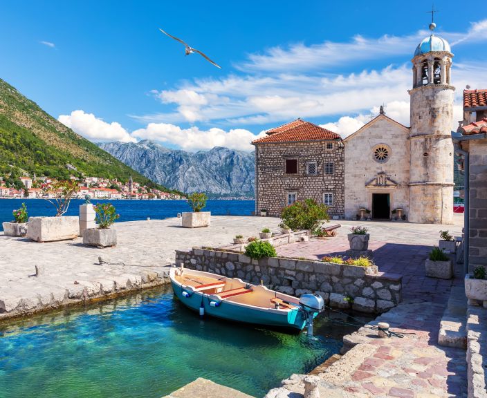 Rohelusega täidetud puhkus 3* POD LOZOM ROOMS & APARTMENTS hotellis Montenegros!