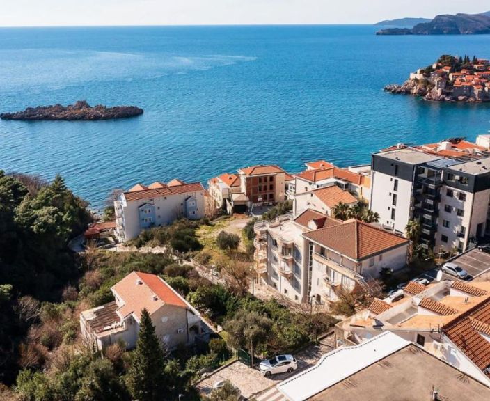 Seikle Montenegros ja peatu hubases 2* külalistemajas KOLOMAT BY AYCON!