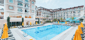 Türgi hotellid soojendusega basseinidega. 🏊‍♀️