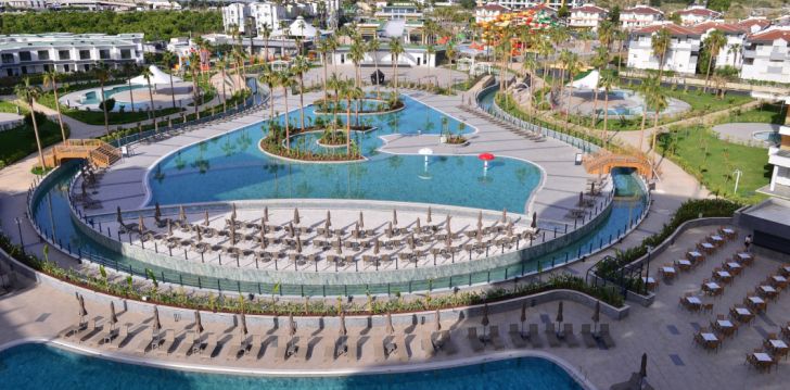 Meeldivad elamused Alanyas, 5* hotell AZURA WORLD! 4