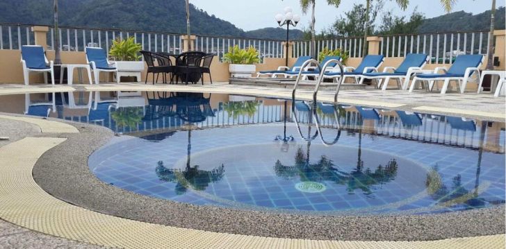 Ökonoomne puhkus Phuketis, 3* hotellis HEMINGWAY'S HOTEL! 4