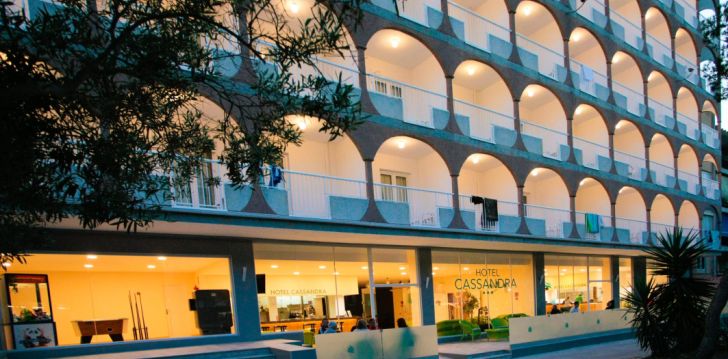 Ökonoomne puhkus Mallorcal, 3* hotellis HOTEL CASSANDRA! 1