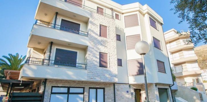 Kaasaaegne ja hubane puhkus 4* APARTMENTS AZUR hotellis Montenegros! 1