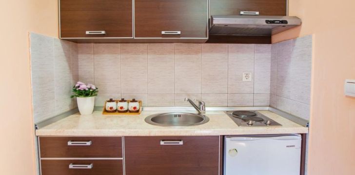 Kaasaaegne ja hubane puhkus 4* APARTMENTS AZUR hotellis Montenegros! 16