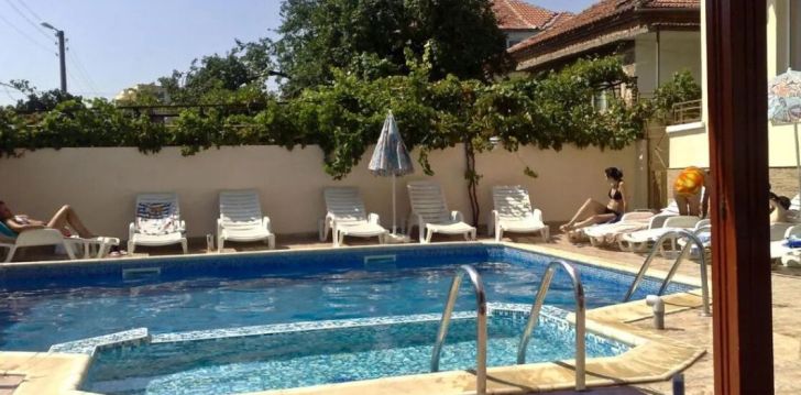 Reis Bulgaariasse, peatu 3* hotellis LARISA 1&2! 2