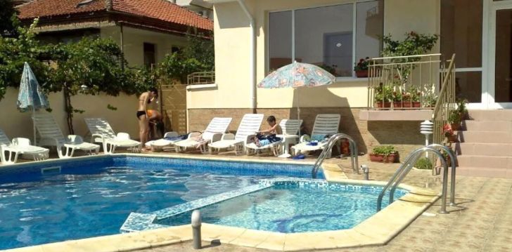 Reis Bulgaariasse, peatu 3* hotellis LARISA 1&2! 5