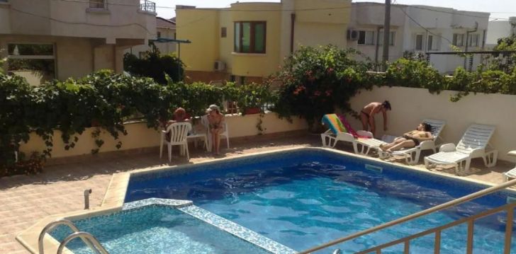 Reis Bulgaariasse, peatu 3* hotellis LARISA 1&2! 6