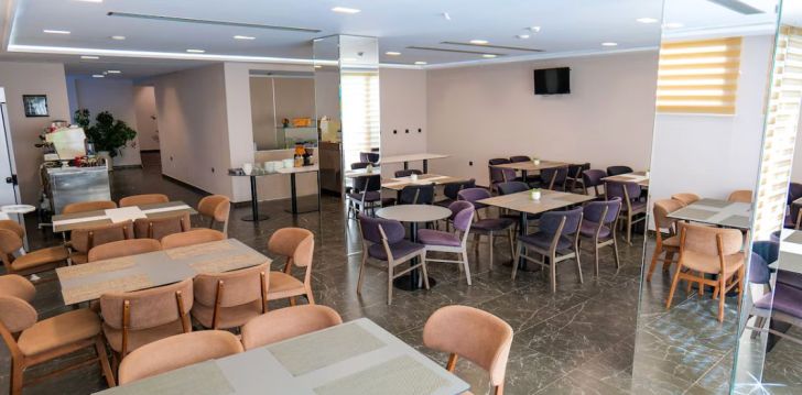 Seikle Albaanias, Vlore piirkonnas ja peatu 3* hotellis HOTEL SEMAJO! 2