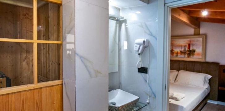 Seikle Albaanias, Vlore piirkonnas ja peatu 3* hotellis HOTEL SEMAJO! 8