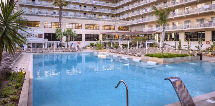 Meeleolukas puhkus Costa Bravas 4* hotellis GHT OASIS PARK & SPA! 1