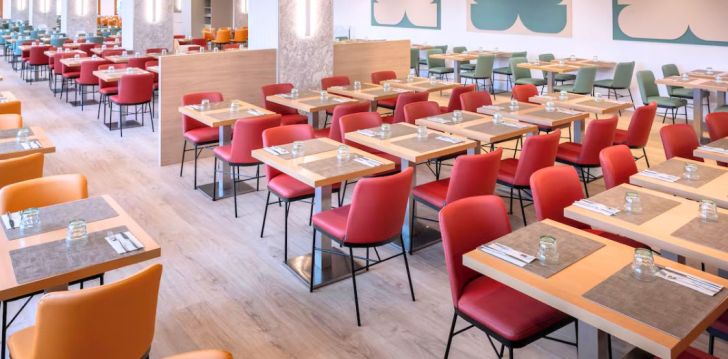 Meeleolukas puhkus Costa Bravas 4* hotellis GHT OASIS PARK & SPA! 16