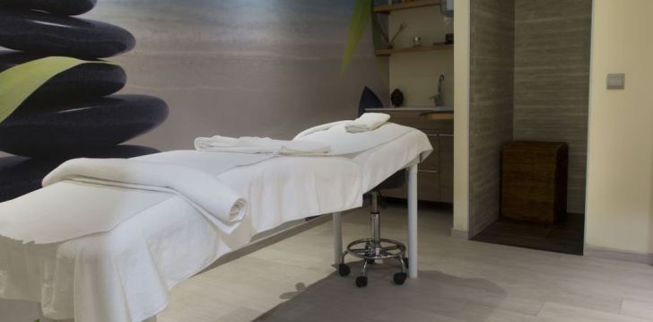 Meeleolukas puhkus Costa Bravas 4* hotellis GHT OASIS PARK & SPA! 19