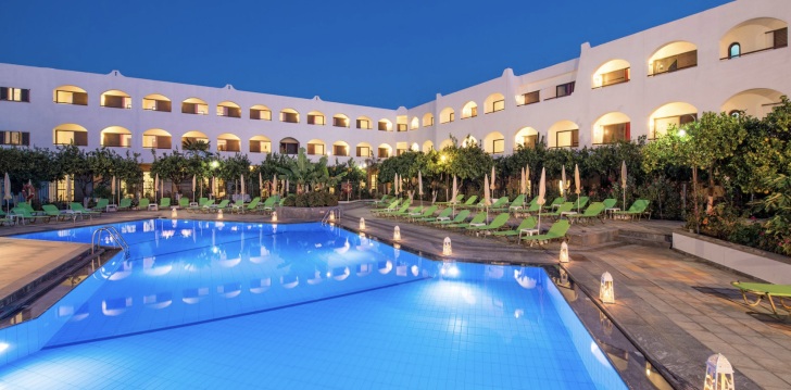 Peoliste meelispaik peatumiseks 3* MALIA HOLIDAYS hotell Kreetal! 1