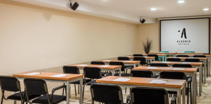 Puhkus Hispaania rannikul, peatu mugavalt 4* hotellis FLORIDA PARK! 24