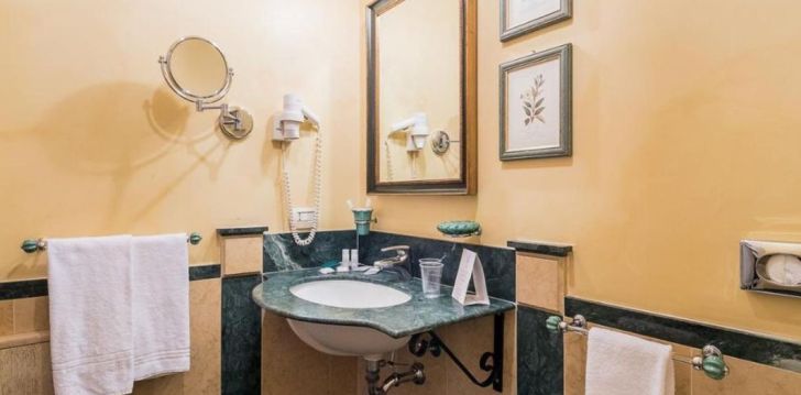 Avasta kaunist saarelinna, Palermot, ja peatu 4* hotellis HOTEL VECCHIO BORGO! 14