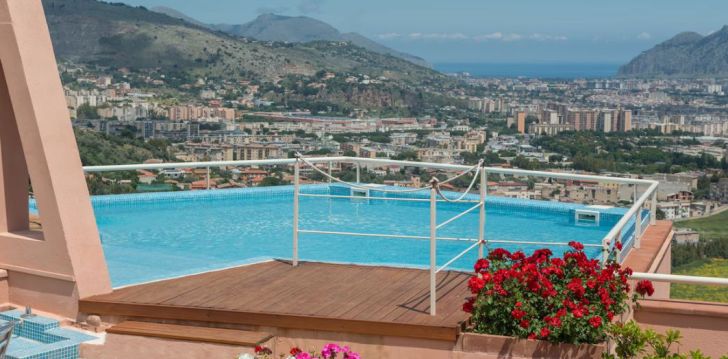 Palermo linn ja 3* hotell HOTEL BEL 3 panoraamvaatega! 8