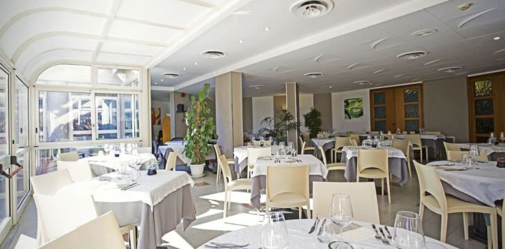 Palermo linn ja 3* hotell HOTEL BEL 3 panoraamvaatega! 11