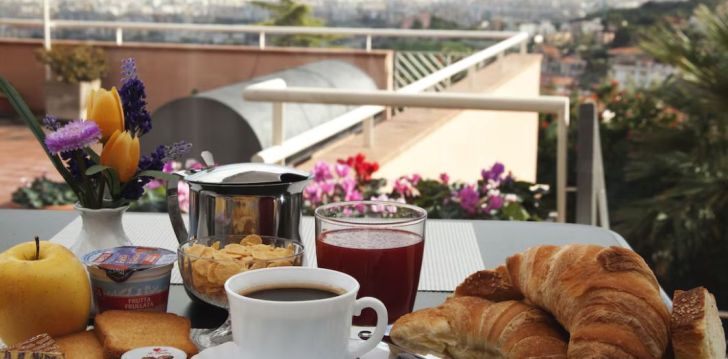 Palermo linn ja 3* hotell HOTEL BEL 3 panoraamvaatega! 16
