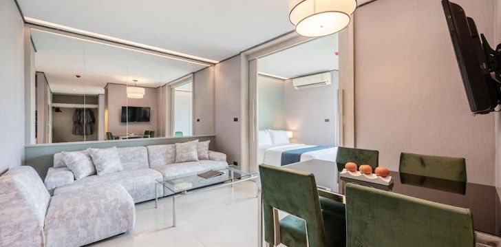 Reis Taimaale, peatu Pattayas 4* hotellis MANHATTAN PATTAYA HOTEL! 18