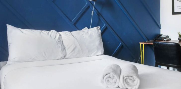 Avasta Torontot, peatu 3* hotellis PEMBROKE INN! 10