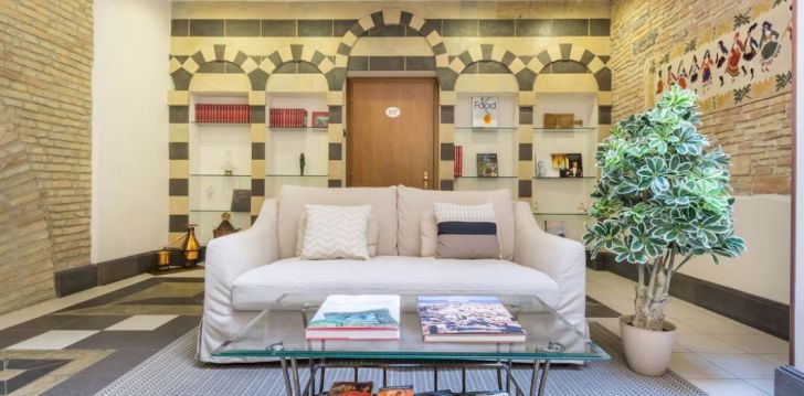 Kaunis Sardiinia linn Cagliari ja 3* hotell AFFITTACAMERE ARCOBALENO! 3