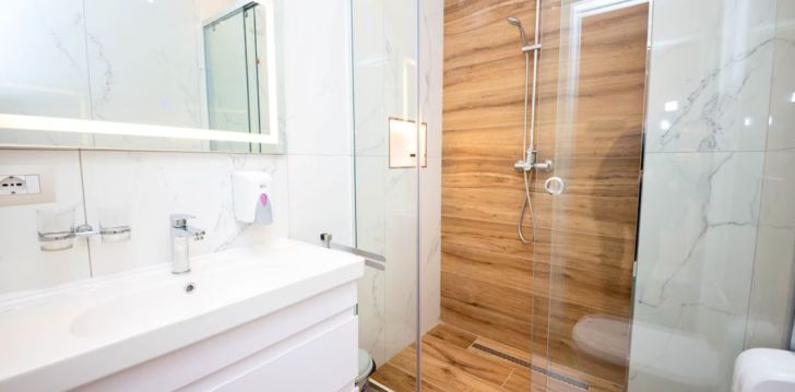 Puhkus mere lähedal Durresis, 3* hotellis HOTEL VILA MISIRI! 17