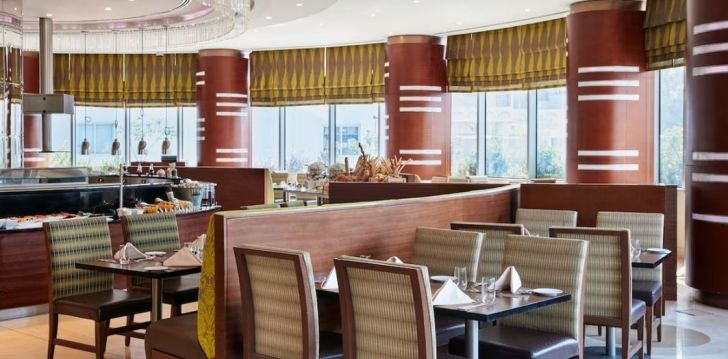 Kaunis Doha ja 5* hotell CROWNE PLAZA DOHA - THE BUSINESS PARK! 24