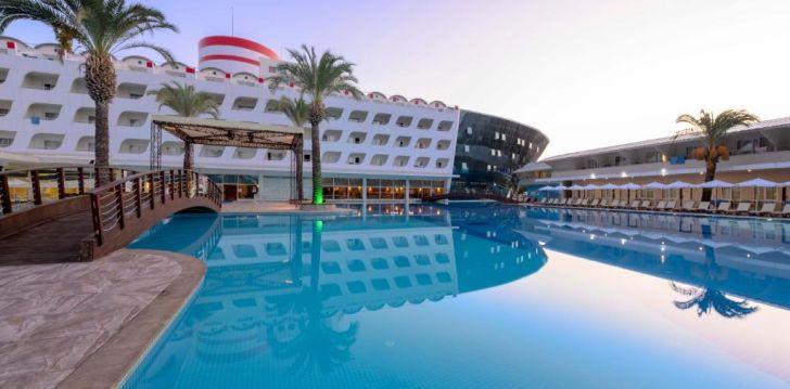 Puhkus pere või sõpradega Türgis, peatuge 5* hotellis TRANSATLANTIK HOTEL&SPA 5