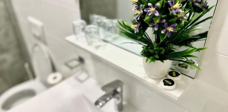 Mugav puhkus pere või sõpradega Montenegros, 4* hotell HOTEL DEL MEDIO! 38