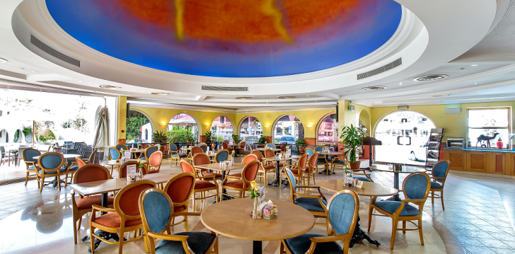 Araabia Ühendemiraadid ootavad - peatu 4* hotellis MARBELLA RESORT! 24