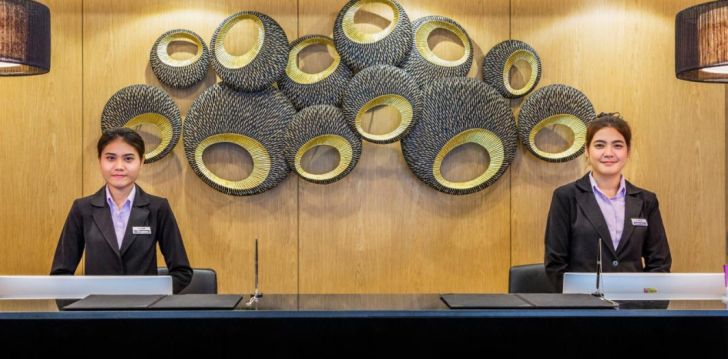 Eksootiline suurlinn, Bangkok, peatu 4* hotellis LIVOTEL HOTEL HUA MAK! 27