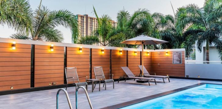 Eksootiline suurlinn, Bangkok, peatu 4* hotellis LIVOTEL HOTEL HUA MAK! 20