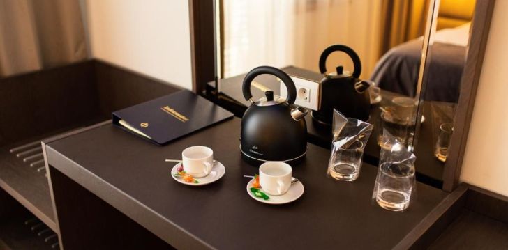 Mõnus puhkus 3* DVOR KORNIC hotellis Montenegros! 8