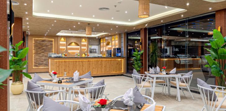Puhkus Punase mere ääres, 5* hotellis REWAYA MAJESTIC RESORT, Hurghadas! 12