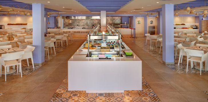 Meelelahutust täis puhkus 3* hotellis PROTUR FLORIANA RESORT APARTHOTEL! 6